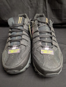 new with tags mens skechers shoes size 13 with memory foam